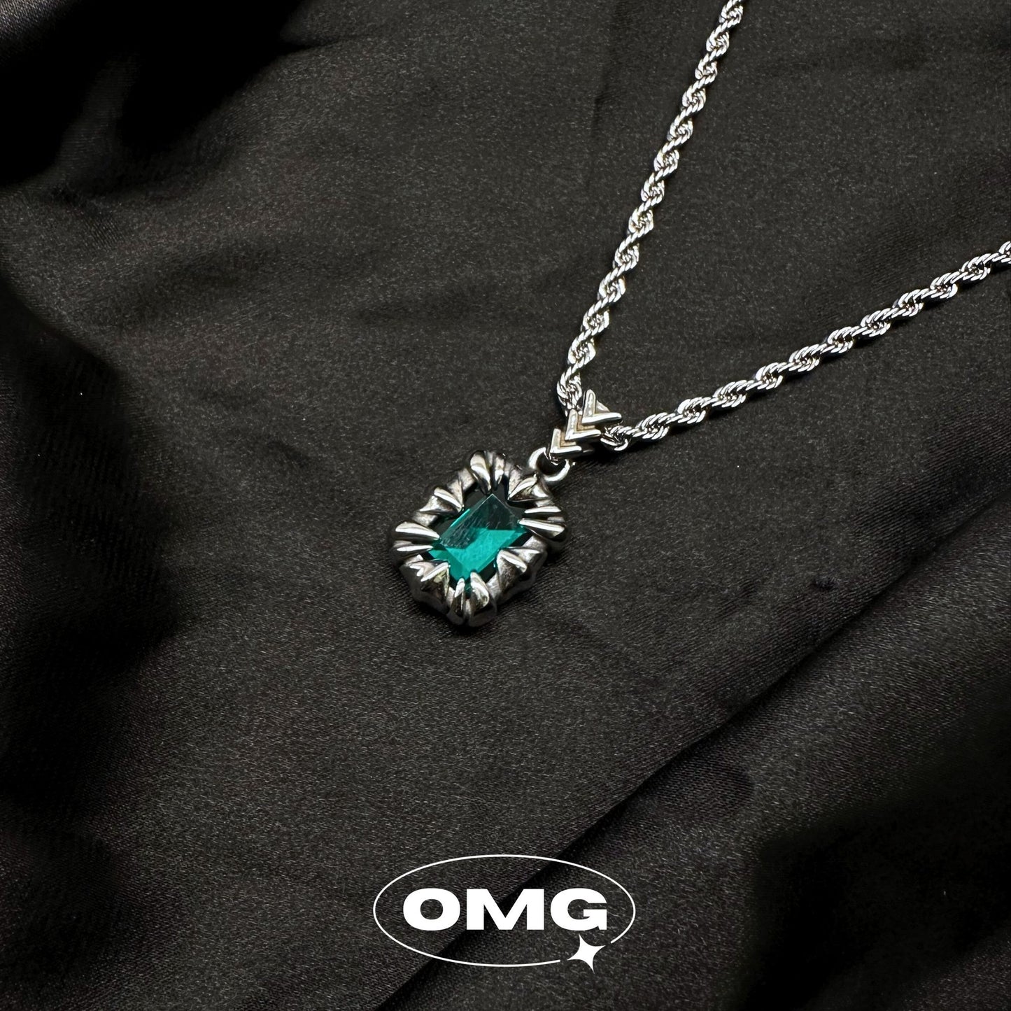 OMG - 龍牙綠寶石男士頸鏈/項鍊 (最後一條)